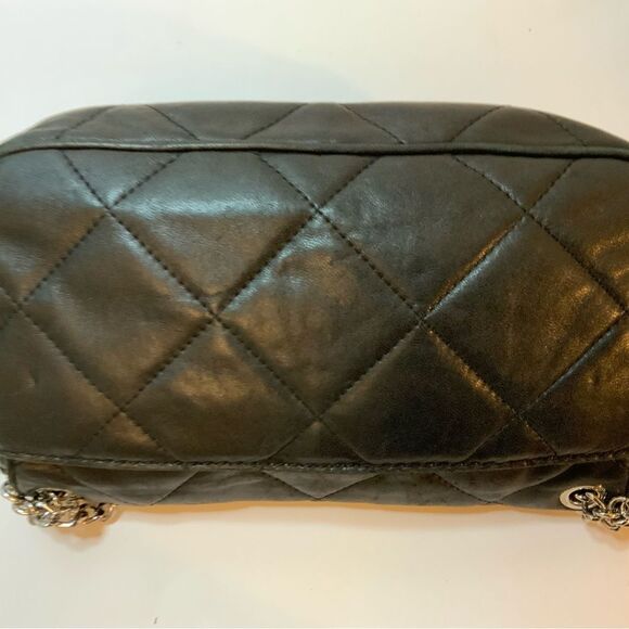 Michael Kors Black Quilted Leather Handbag with Silver Chain - Picture 3 of 11